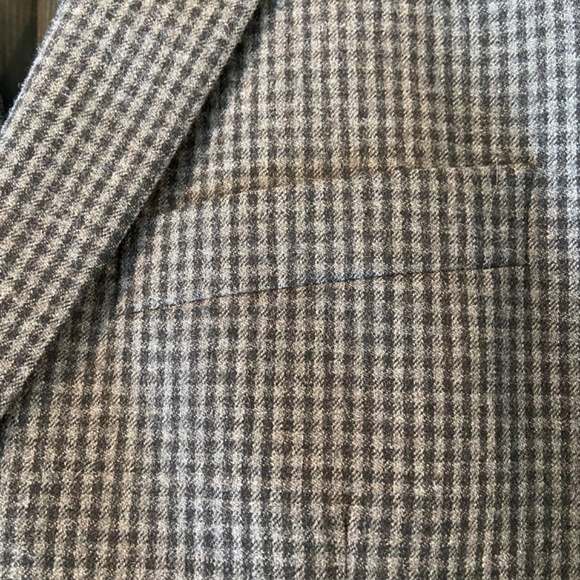 Grey & Black Checkered Perry Ellis Blazer - Picture 2 of 5